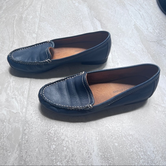 NATRALIZER - Navy Leather Loafer - Picture 3 of 3
